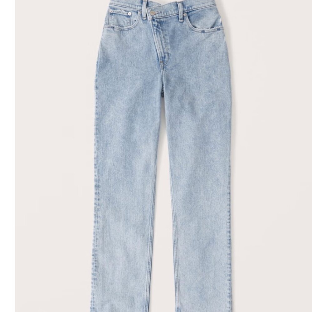 Abercrombie and Fitch the 90s Straight Ultra High Rise Curve Love Jeans